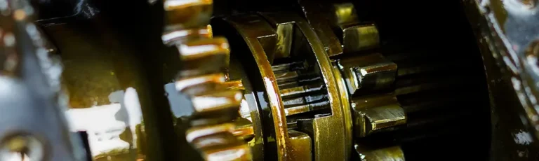 Machine Part Getting Lubricating Oil Analysis to Receive Benefits of Oil Analysis